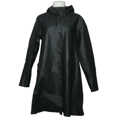 Raincoat (Black) from Stutterheim Cotton, Polyester