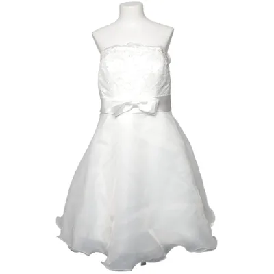 Wedding dress (White) from Lanting Bride