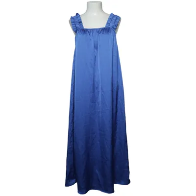 Maxi dress (RUT-22-02-32) from Rut & Circle Polyester