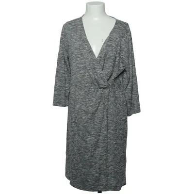 Mammaklänning (Grå, Vit) från H&M Mama Polyester, Viskos