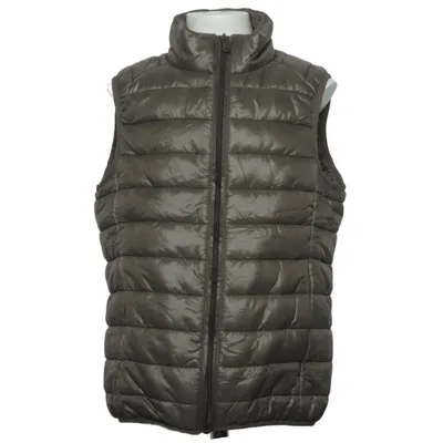 Outer vest (Gray) from Million X Nylon