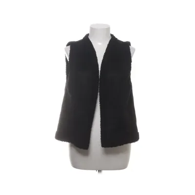 Outer vest (Black) from Marta