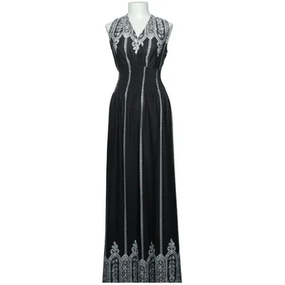 Maxi dress (Black, White) from Byebye Polyester