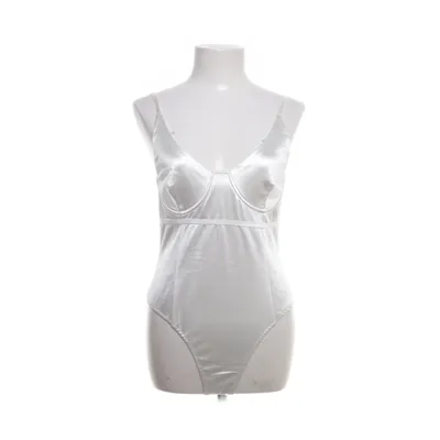 Body (White) from Saint Genies