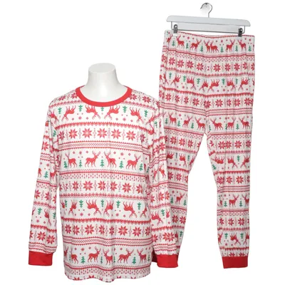 Pajamas (White, Red, Green) from PatPat Elastane, Polyester