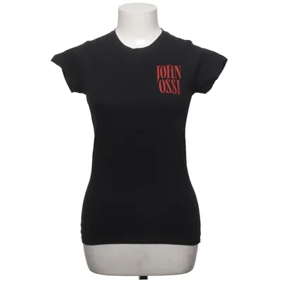 T-shirt (Black, Red) from Gildan Softstyle Cotton