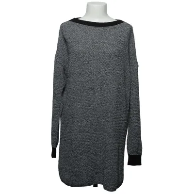 Sweater (Black, White, Gray) from Madlady Acrylic