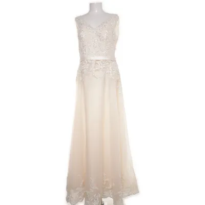 Brudklänning (Vit) från Jjs House