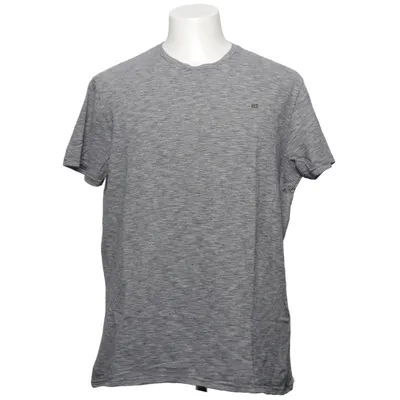T-shirt (Gray) from No Excess Cotton