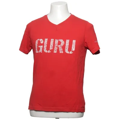 T-shirt (Röd) från Guru Bomull