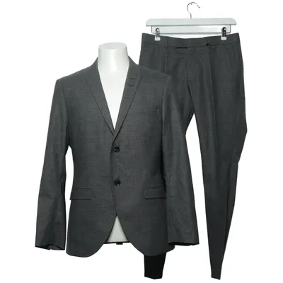 Suit (Vert 14) from Tiger of Sweden