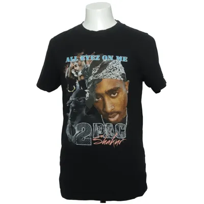 T-shirt (All Eyez On Me) from Mister Tee Cotton