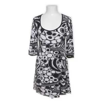 Klänning (071782-CORINNA) från Clara Elastan, Viskos