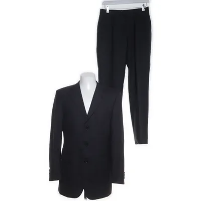 Suit (Gray) from Van Graaf