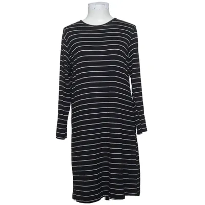 Robe (Noir, Blanc) de Saga
