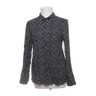 Chemise (Noir, Blanc) de Reserved YFL