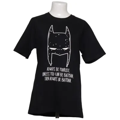 T-shirt (Unfledged V-Shirt) from Unfledged Cotton
