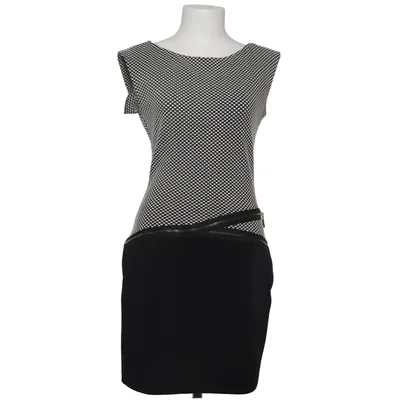 Klänning (Svart, Vit) från Explosion Elastan, Polyester