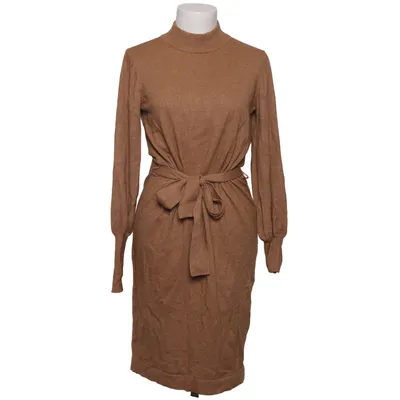 Robe à col roulé (Marron) de Mohito