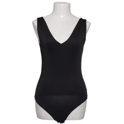 Body (Gris) de Amisu