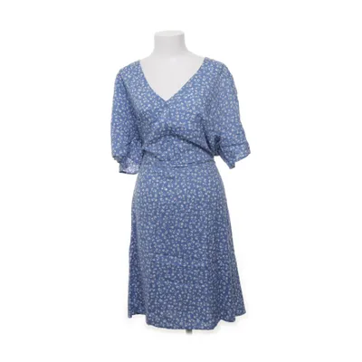 Omlottklänning (Blå, Vit) från XLNT by KappAhl Viskos