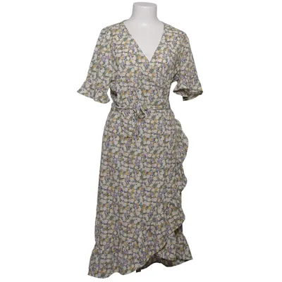 Omlottklänning (PGUTRECHT MILO 2/4 MIDI WRAP DRESS) från Bestseller Polyester