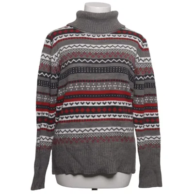 Turtleneck (Gray, Red, White) from Via Cortesa