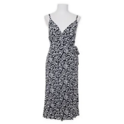 Wrap dress (Black, White) from Hollister Viscose