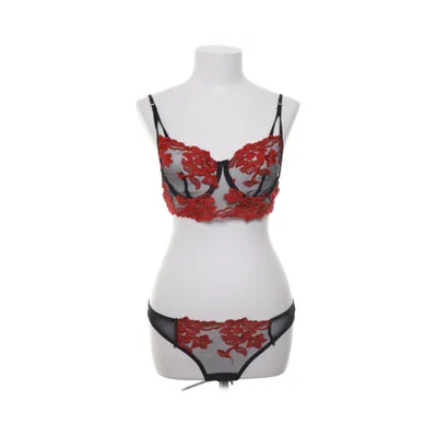 Underklädesset (Svart, Röd)