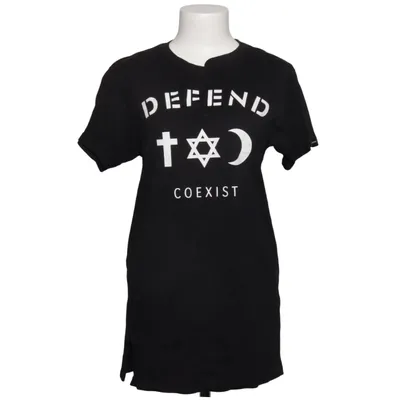 T-shirt (Svart) från Defend
