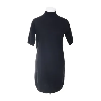 Robe à col roulé (Noir) de Paraphrase