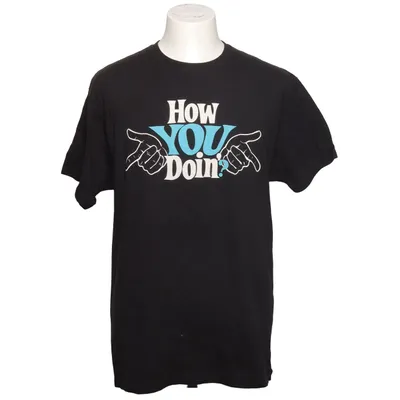 T-shirt (How You Doin) från Goodie Two Sleeves Bomull