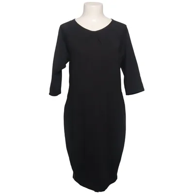 Kleid (Schwarz) von One Two & Luxzuz Elasthan, Polyester, Viskose