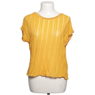 Top (Yellow) from Stradivarius Basics