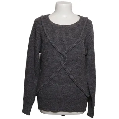 Sweater (Gray) from Wemoto Acrylic