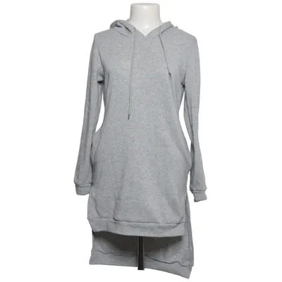 Robe à capuche (Gris) de Wolfbace