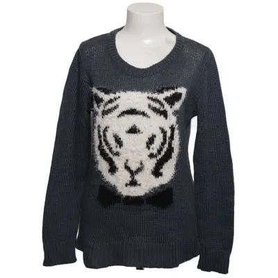 Sweater (Blue, White, Black) from Chillytime