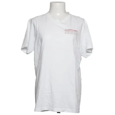 T-shirt (White) from On Vacation