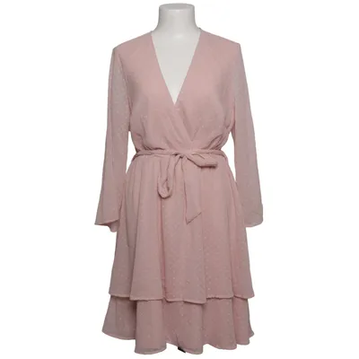 Kjole (Belted Wrap Mini Dress) fra Céline & Talisa x NA-KD Polyester