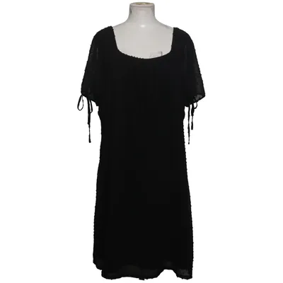 Kleid (Schwarz) von Missguided Plus
