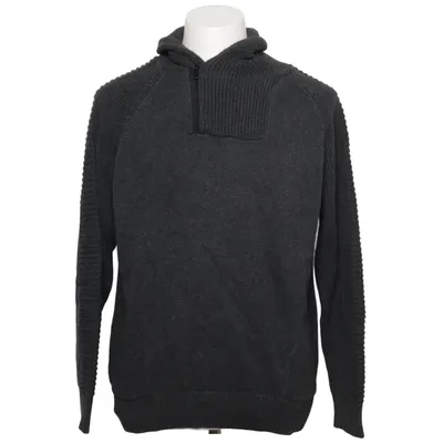 Strickpullover (Grau) von Urban District