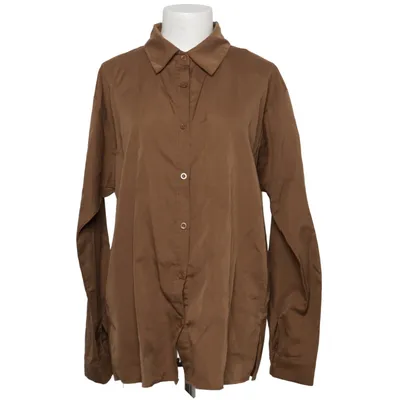Shirt (Brown) from PrettyLittleThing Polyester