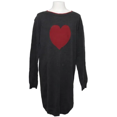 Dress (Gray, Red) from Fullstop