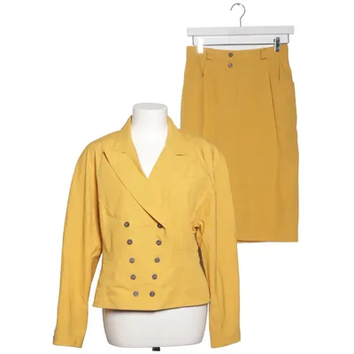 Set (Yellow) from Signature