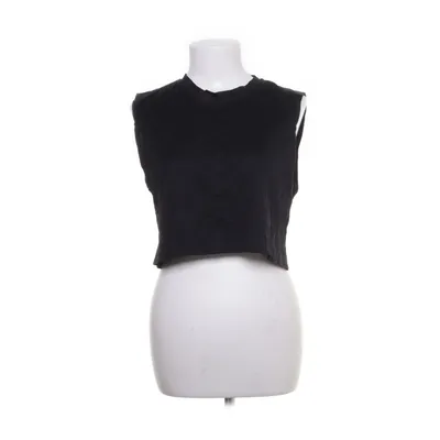 T-shirt (Sort) fra Pebbles Pilates