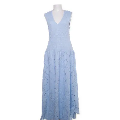 Långklänning (Smock Detail Anglaise Maxi Dress Blue) från NA-KD Bomull, Polyester