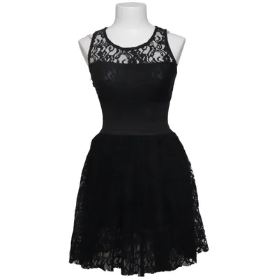 Robe de cocktail (Noir) de Baluoke
