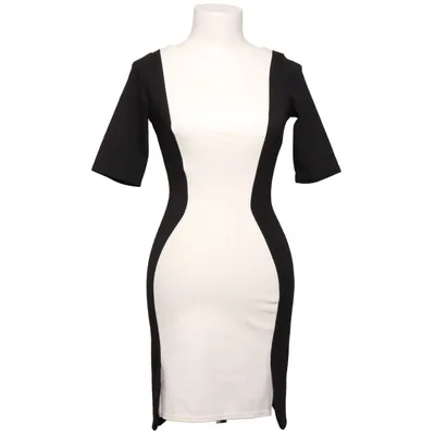 Klänning (Svart, Vit) från Closet Elastan, Polyester, Viskos