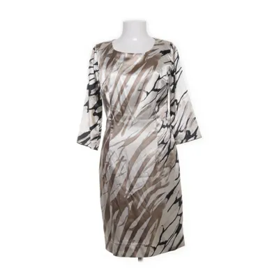 Robe (Beige, Noir, Blanc) de Airfield