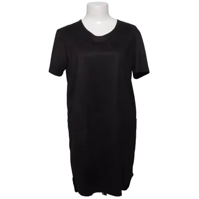 Robe (Noir) de Aikha Élasthane, Polyester
